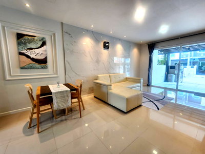 Townhouses for rent : Townhome 2 Bedrooms near BKK airport fully furnished , New furniture Nice Clean Cozy 