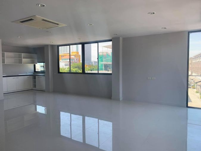 7-bed home office for sale, 175.2 sqm, 43.8 sq wah, Yan Nawa