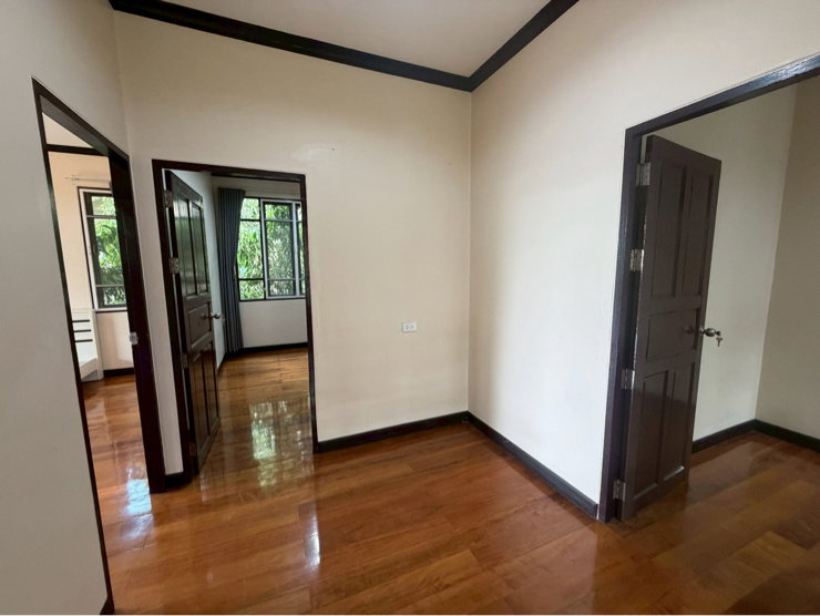 รูป ให้เช่าบ้านใหญ่ ใกล้เอกมัย ทองหล่อ เลี้ยงสัตว์ขนาดเล็กได้ ในซอยปรีดีพนมยงค์ 25 - รูปที่ 15/18