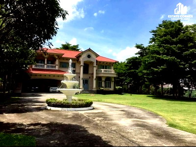 Houses for rent บิ๊กซี บางพลี : Luxury Waterfront Mansion for Rent in Bang Phli, Thepharak Road Km. 13 — Grand Residence on a 1 Rai 295 Sq. W. Plot, Fully Furnished
