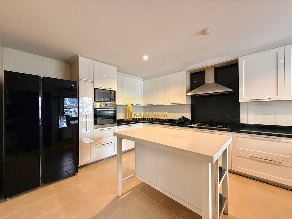 รูป Expansive 4 Bedroom Apartment For Rent in Asoke Area - BR0558AP - รูปที่ 11/50