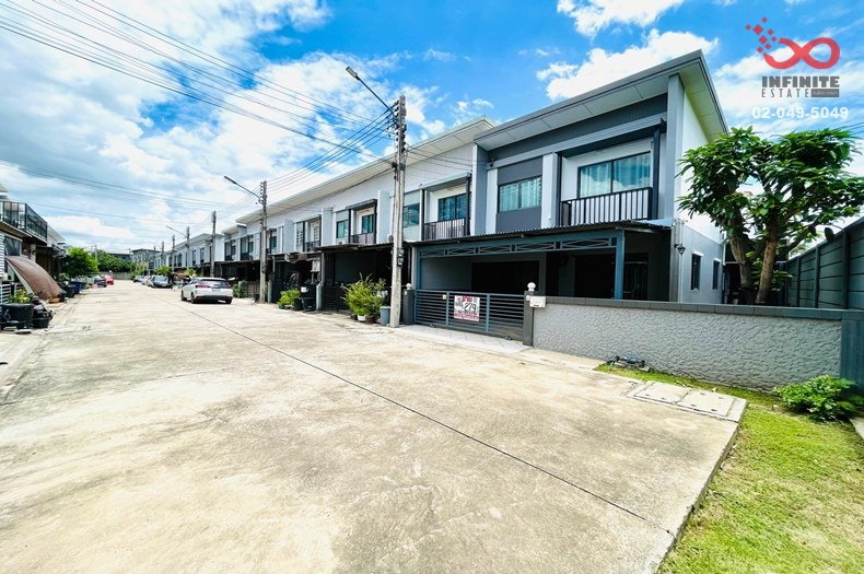 ขายทาวน์เฮาส์ 2 ชั้น 28 ตร.ว. หลังริม เมททาวน์ ปทุม-ติวานนท์ ถนนปทุมธานี สายใน 
