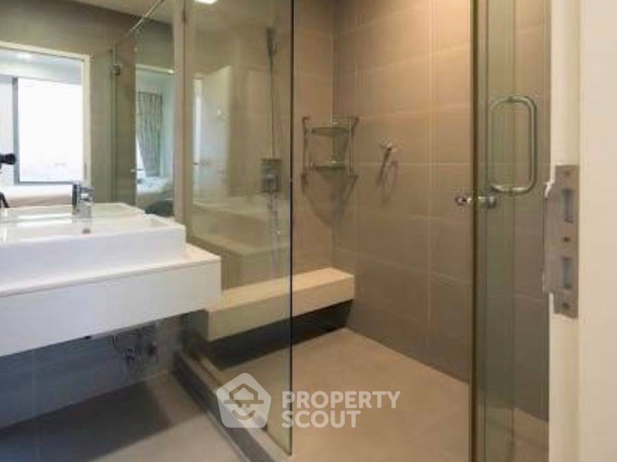 picture 2-BR Condo For Sale At Vantage Ratchavipa Condominium, Chatuchak (ID 3244007) - 3/4