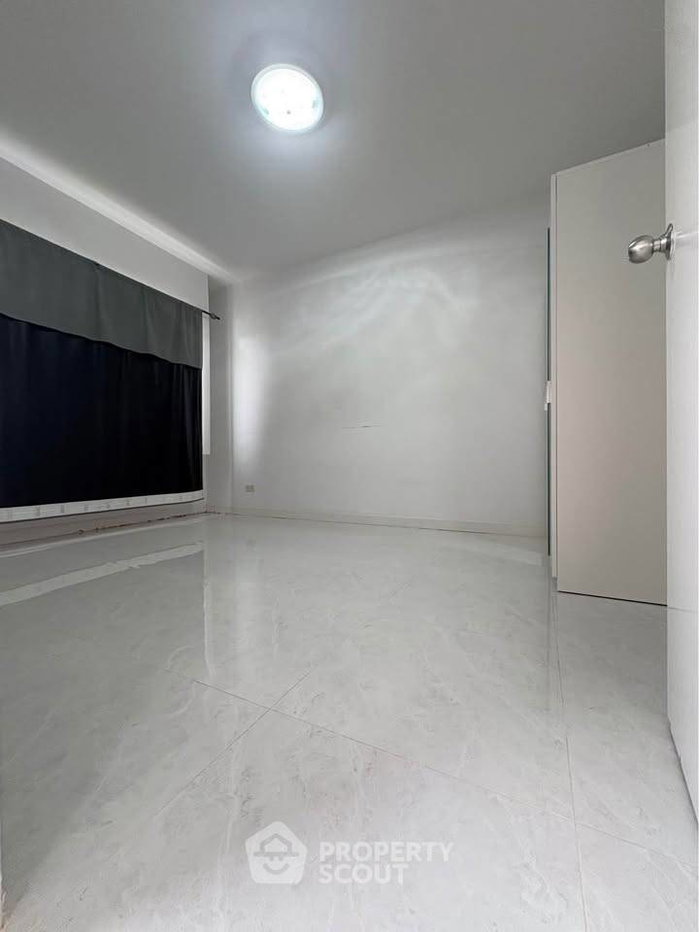 picture Pet-Friendly 2-BR At Baan Suan Thon Bangmod Condominium (ID 3244901) - 7/17