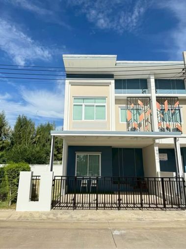 ให้เช่าทาวน์โฮม 3 ห้องนอน 43.5 ตร.ว. รสา ลักซ์วิลล์ พหลโยธิน 73