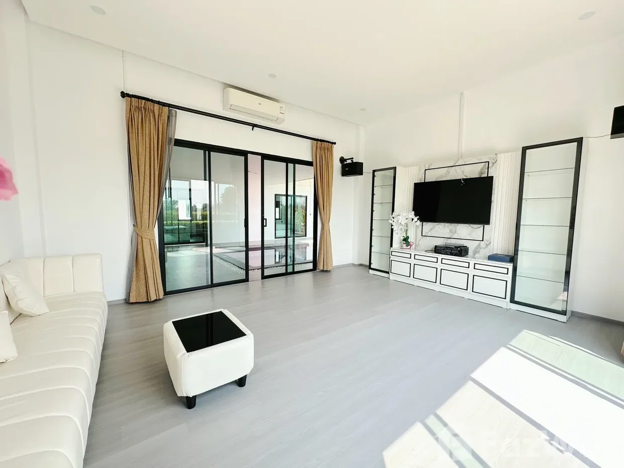 รูป วิลล่าให้เช่า 4 ห้องนอน ในโครงการ เลอ วิลล่า หัวหิน 6706043 - รูปที่ 7/8