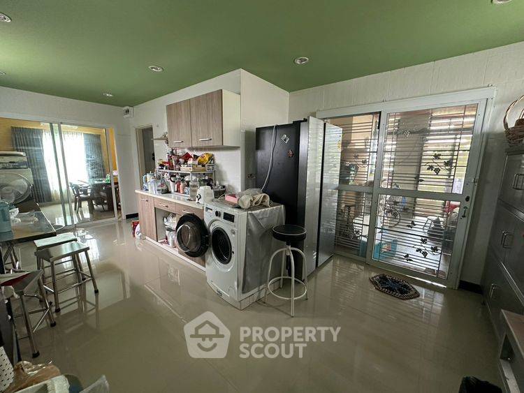 รูป เลี้ยงสัตว์ได้ บ้าน 3 ห้องนอน เค.ซี. เนเชอรัล ซิตี้ รามคำแหง (ID 3245417) - รูปที่ 4/14