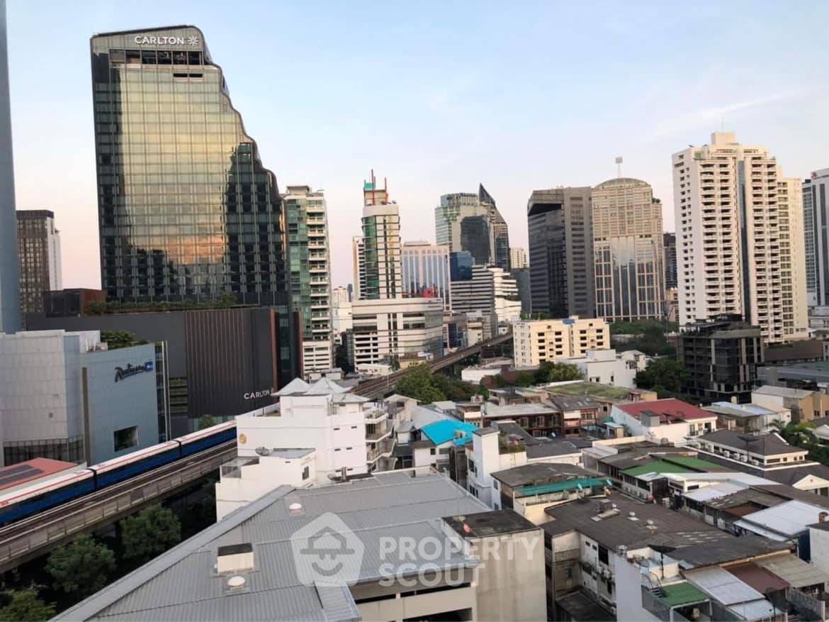 รูป ใกล้ BTS อโศก 200 ม. | 2 ห้องนอน Citi Smart Sukhumvit 18 (ID 2051386) - รูปที่ 4/5