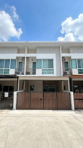 ขายทาวน์โฮม 2 ห้องนอน 18.1 ตร.ว. เขตบางแค