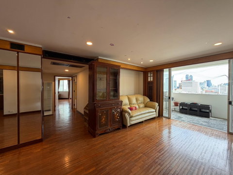 Best Price 💗For Sell D.S. Tower 2 classic room fully furnished very good price ✨DS4116 | Line @Dstay