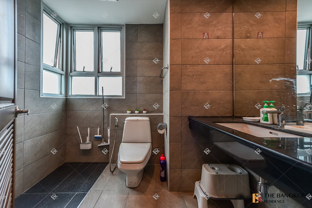 รูป เช่าคอนโด 🛌🏻 Baan Pathumwan 2นอน 70ตร.ม. 28k 💖 ห้องไม่ร้อน ตกแต่งสวยมาก ใกล้ BTS พญาไท - รูปที่ 9/11