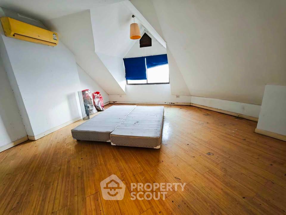 รูป คอนโด 5 ห้องนอน ชั้น 18 ขนาด 263 ตร.ม. Country Complex Bangna ใกล้ BTS บางนา (ID 2157018) - รูปที่ 9/15
