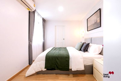 Condos for sale : Rattanakosin Island Private High-Floor Unit with 2 Parking Spaces