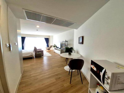 Condos for rent : Beach front Studio 64 sqm. for rent