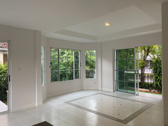 3-bed house for rent, 258 sqm, 70.6 sq wah, Parichart Suwinthawong