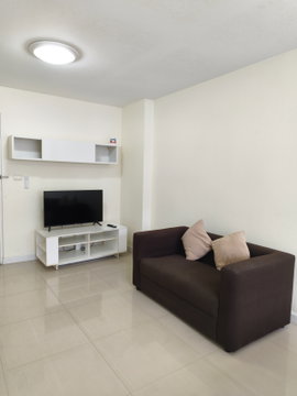 ให้เช่าด่วน คอนโด เจ้าของรีบปล่อย Condo One Thonglor (คอนโด วัน ทองหล่อ) ราคา 14,900 บาท ขนาด 30 ตร.ม. ชั้น 3 วิวสระว่ายน้ำ