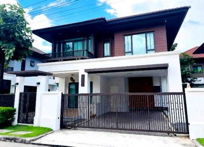 Houses for rent Thepanya Hospital : 🏡 For Rent: House in Setthasiri San Sai
(Near Ruamchok Market, Central Festival, and Tonkla School)