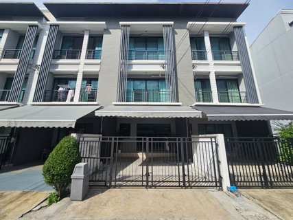รูปภาพ Townhouse for Rent, Baan Klang Muang Ramkhamhaeng 39, Fully Furnished