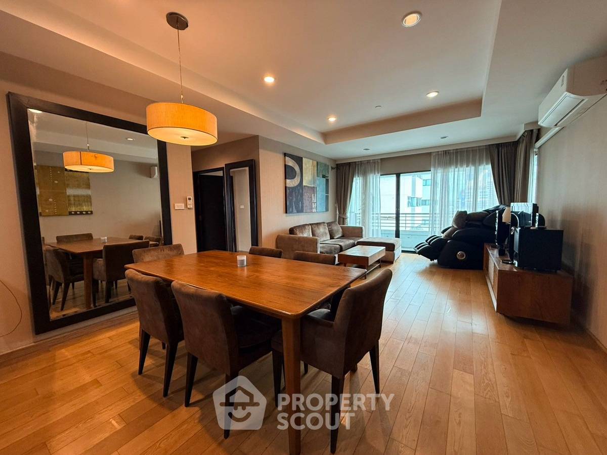 รูป คุ้มราคา 2 ห้องนอน 96 ตร.ม. Sathorn Gardens ชั้น 25 MRT สีลม (ID 944567) - รูปที่ 1/24