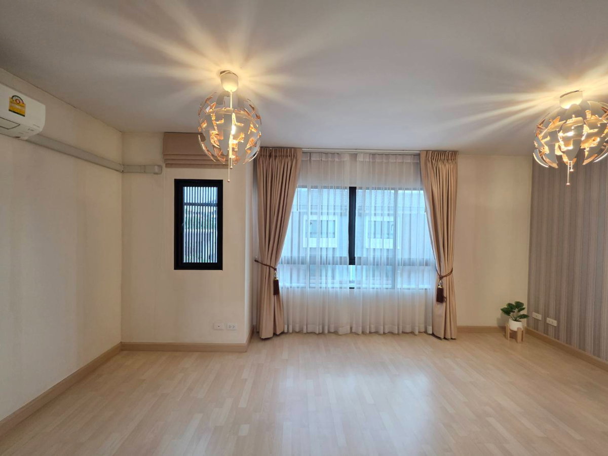 picture 📢 Townhome for Sale – The Connect Petchkasem 48 - 1/16