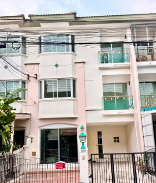 ð âĻ FOR RENT | 3-Story Townhome in LasalleâSrinakarin âĻð
ð Supalai Ville Srinakarin
