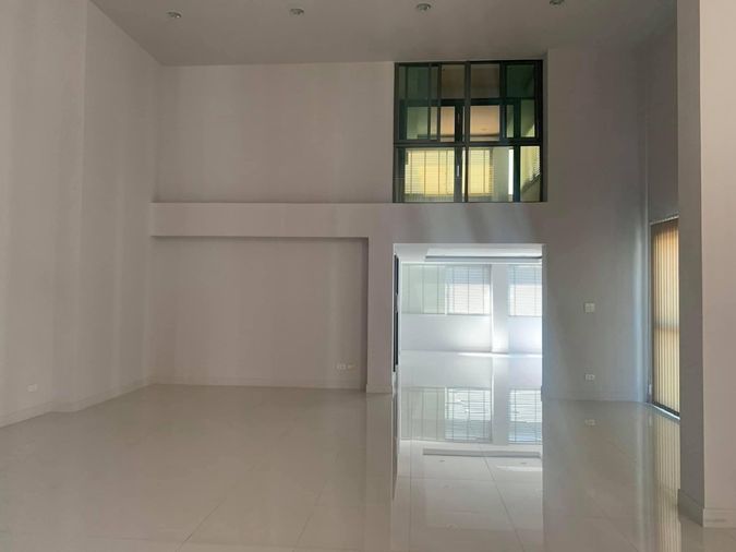 7-bed home office for sale, 175.2 sqm, 43.8 sq wah, Yan Nawa