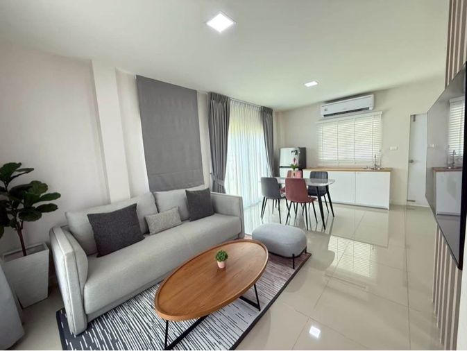 ให้เช่าทาวน์โฮม 3 ห้องนอน 43.5 ตร.ว. รสา ลักซ์วิลล์ พหลโยธิน 73