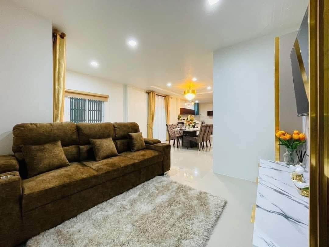 รูป บ้านเดี่ยว2ชั้นพัทยา ทำเลทอง ติดถนนสุขุมวิท ห้วยใหญ่ ใกล้หาดจอมเทียน ใกล้ปูเป็น พัทยา 4ห้องนอน 3ห้องน้ำ - รูปที่ 3/12