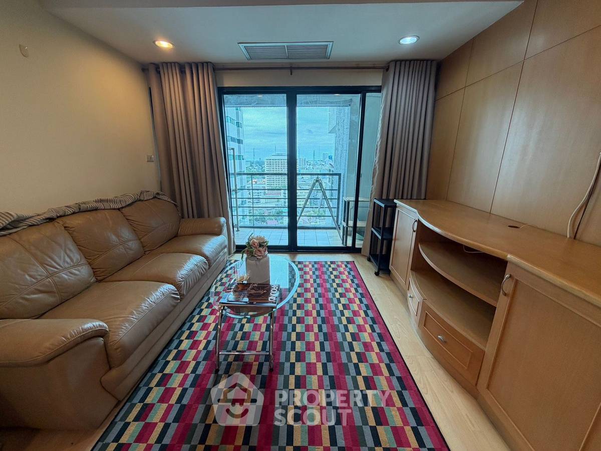 รูป คอนโด 2-ห้องนอน ที่ สาธร การ์เด้นส์ ใกล้ MRT สีลม (ID 405334) - รูปที่ 2/16