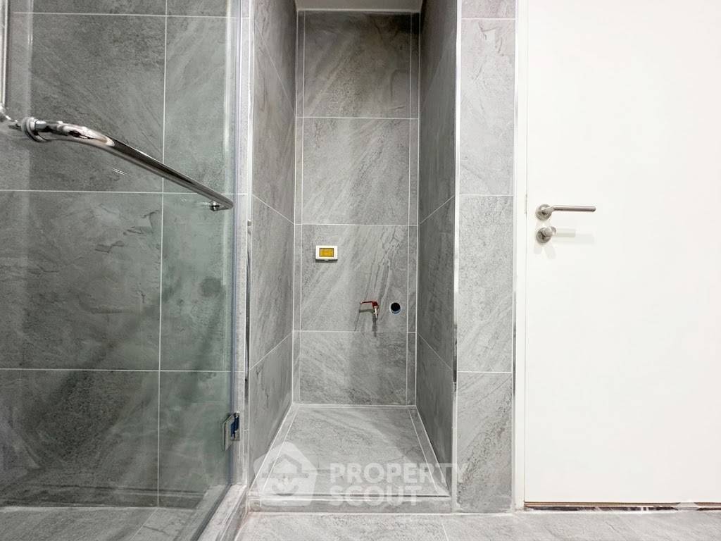 รูป ราคาน่าสนใจ 1 ห้องนอน Voque Sukhumvit 16 Condominium ใกล้ MRT Queen Sirikit (ID 3243156) - รูปที่ 8/9