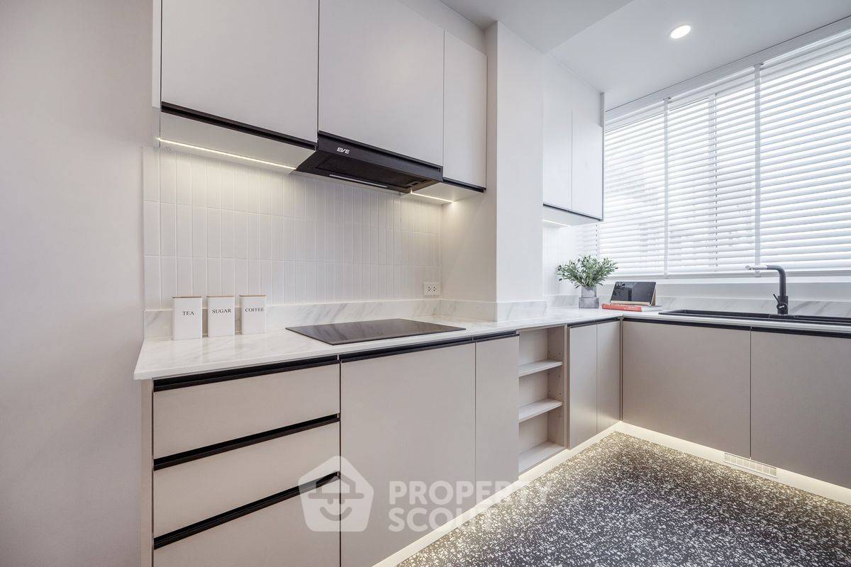 picture 21st-Floor 2-BR At Top View Tower Condominium Near BTS Thong Lor (ID 2067536) - 13/21