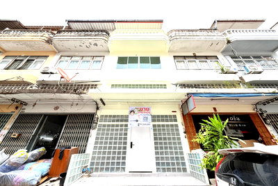 ทาวน์โฮม กรุงเทพมหานคร : ขายทาวน์โฮม 3ชั้น กำนันแม้น 28/1 ใกล้โฮมโปร กัลปพฤกษ์ 5 นาที รีโนเวทใหม่