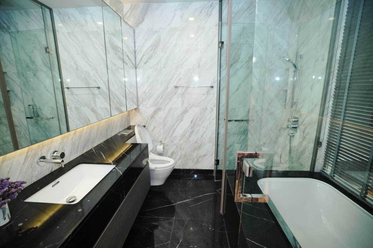 รูป LTH5120-R269 - Luxury Condo for Rent Sala Daeng | Saladaeng One | 57.69 sq.m. | 1 Bed 1 Bath | Near BTS Sala Daeng | 55K - รูปที่ 2/7