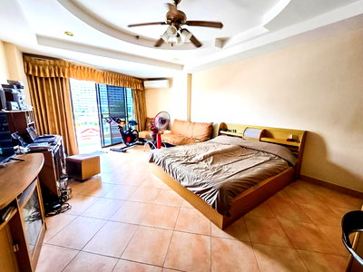 ขายคอนโด : 1 Bedroom Condo for Sale View Talay 2B Jomtien Pattaya