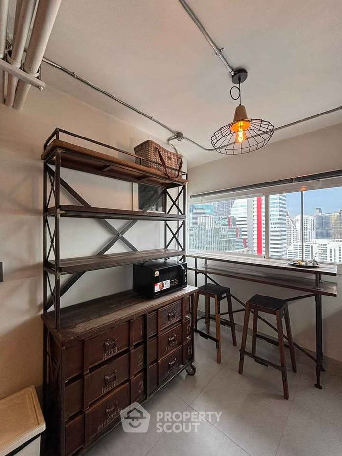 รูป คอนโด 2 ห้องนอน ชั้น 24 ที่ I.T.F. Silom Palace ใกล้ BTS ช่องนนทรี (ID 3250749) - รูปที่ 10/17