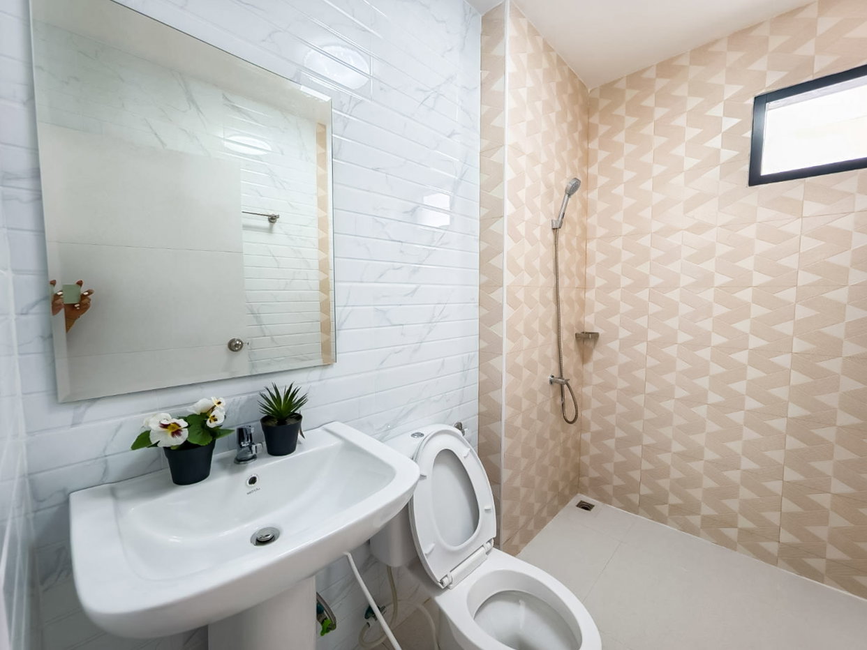 รูป 3 Bedroom House for Sale Mabprachan Pattaya - รูปที่ 12/13