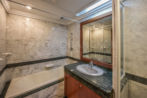 คอนโดหรูสุด Luxury ย่านธุรกิจ ออล ซีซั่น แมนชั่น ใกล้ BTS สถานีเพลินจิต