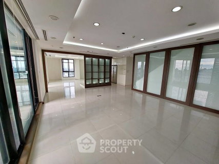 ขายคอนโด 3 ห้องนอน 250 ตารางเมตร ชั้น 30 Icon 3 Condominium (ID 2988266)