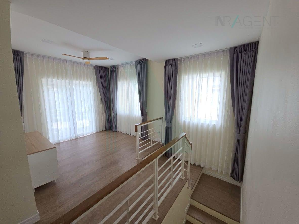 รูป ให้เช่าบ้านเดี่ยว 2 ชั้น มัณฑนา บางนา กม.13 3 ห้องนอน 3 ห้องน้ำ - รูปที่ 4/8