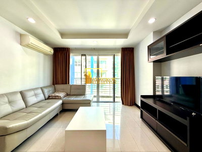 คอนโดให้เช่า : Avenue 61 | Bright 2 Bedroom Condo For Rent in Ekkamai - BR2262CD