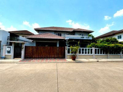 ขายบ้านเดี่ยว : ขาย บ้านเดี่ยวพร้อมอยู่ 128.9 ตร.ว หมู่บ้าน เพอร์เฟค เพลส รามคำแหง 164