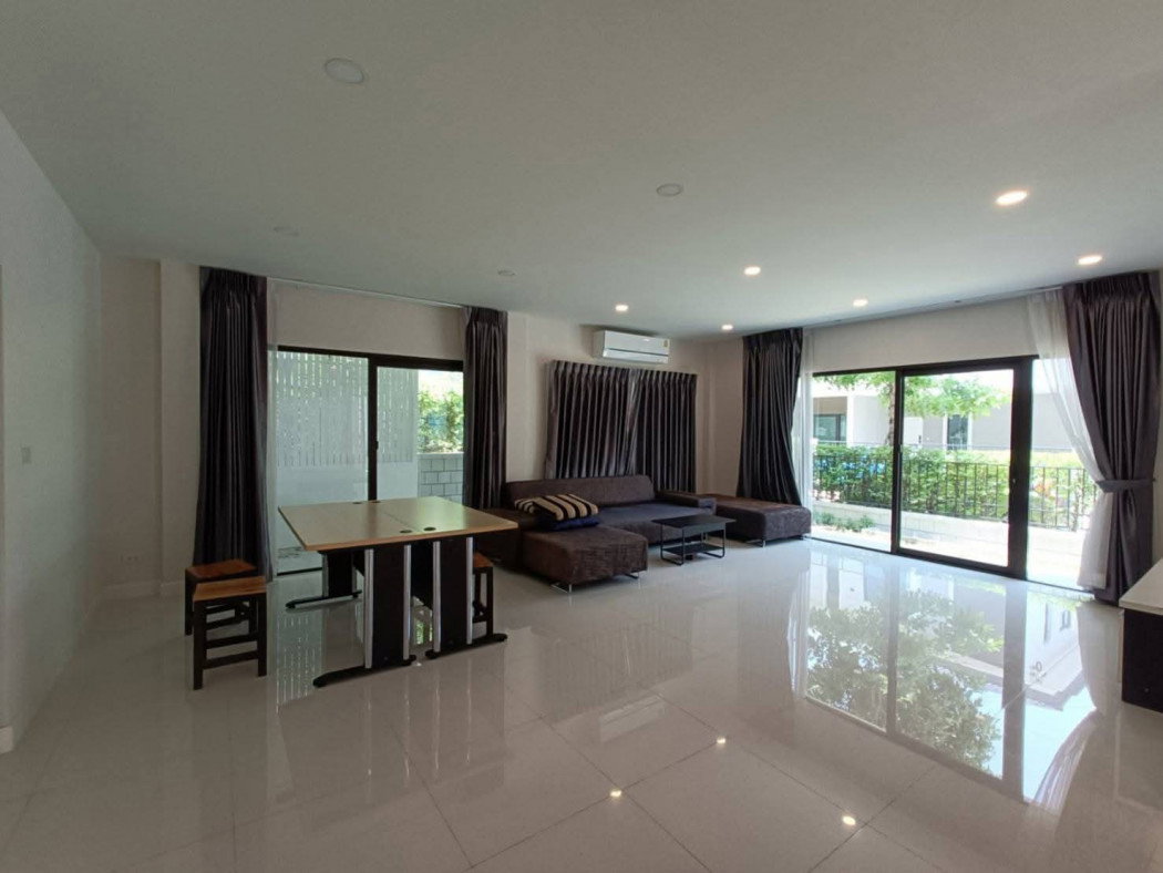 รูป ให้ เช่าบ้านเดี่ยวหลังใหญ่ Centro ราชพฤกษ์-สวนผัก 300 ตรม ใกล้ Central Westville - รูปที่ 2/12