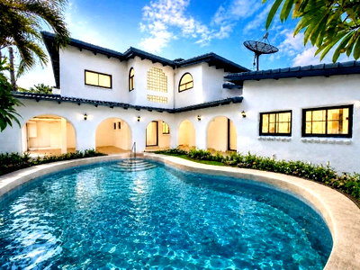Houses for rent Chonburi : 4 Bedroom House with Private Pool for Rent Pattaya