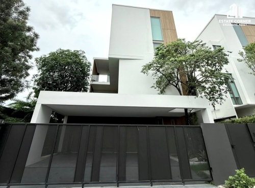 ขายบ้านเดี่ยว : ขายบ้านหรู VIVE พระราม 9 (กรุงเทพกรีฑา)  ฟังก์ชัน 3 ชั้น 324 ตร.ม. ตอบโจทย์ครอบครัว ใกล้ Wellington แค่ 2 นาที