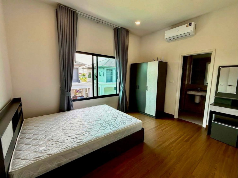 รูป ให้ เช่า ขาย บ้านเดี่ยวหรู พร้อมอยู่ บริทาเนีย บางนา ศรีวารี 4 ห้องน้ำ 4 ห้องนอน 65,000-เดือน - รูปที่ 8/12