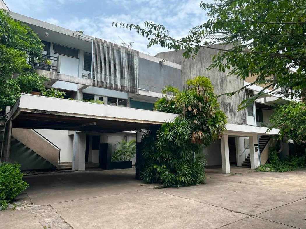 รูป ให้ เช่า Private Garden View Duplex Office ใจกลางอารีย์ 55,000-เดือน 2 ชั้น - รูปที่ 1/12