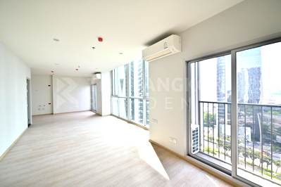 Condos for sale : Noble Revolve Ratchada 2 Condo That Meets All City Dwellers Lifestyles near MRT Cultural Center of Thailand Station