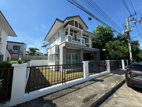 ขายบ้านเดี่ยว รีโนเวทใหม่ 3นอน 3น้ำ 