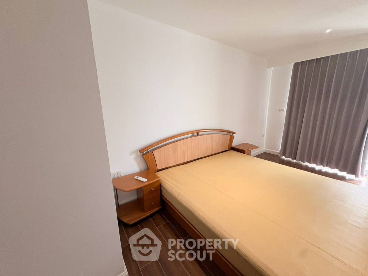 picture 36th-Floor 2-BR At Asoke Place, 300m To MRT Sukhumvit (ID 3085744) - 14/16