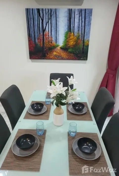 picture Beautifully Renovated Freehold Condo with Mountain View 6733757 - 13/15